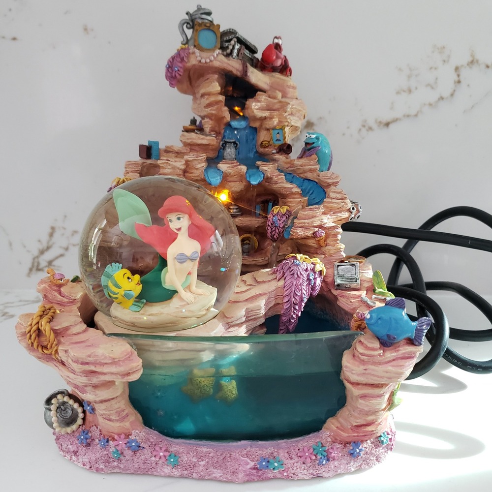Disney Store Little Mermaid Ariel Water Globe‎ Fountain Under the Sea Vintage